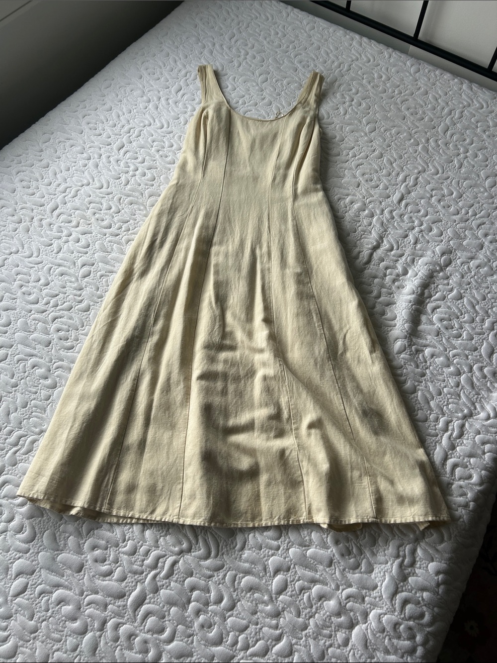 Sincerely Jules Pale Lemon Scoop Neck Midi Dress